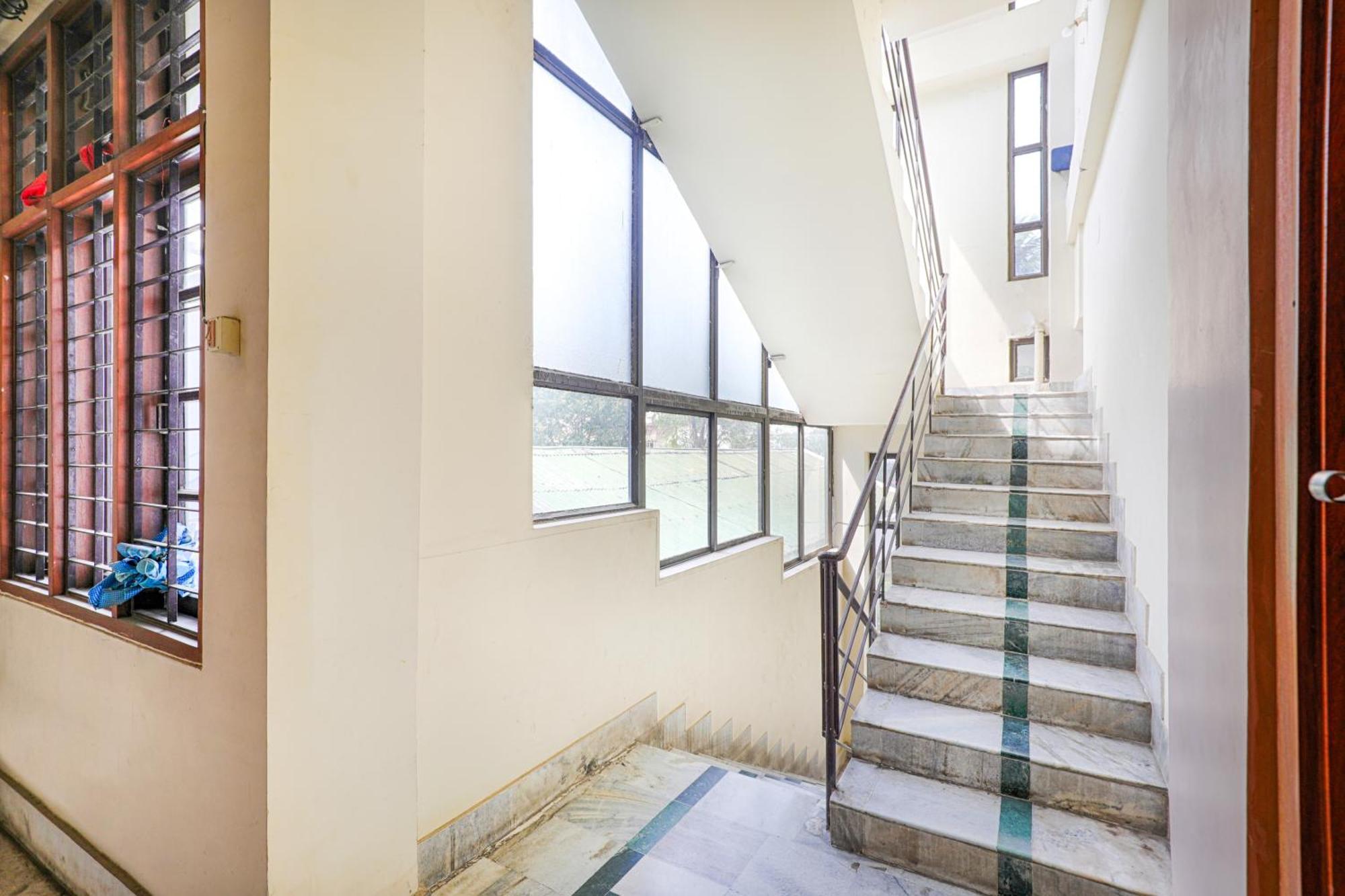 Exotic Villa Homestay Guwahati Bagian luar foto