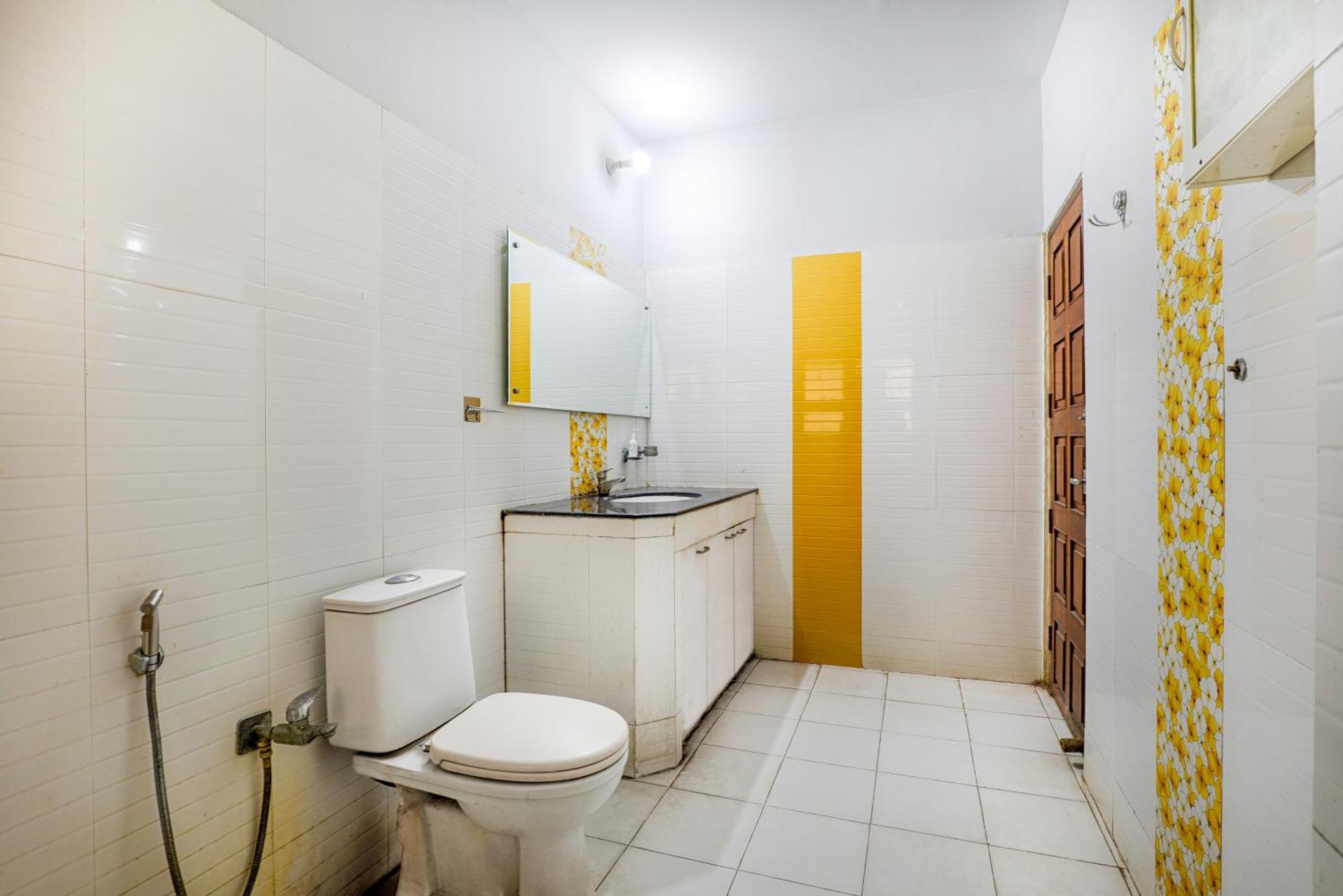 Exotic Villa Homestay Guwahati Bagian luar foto