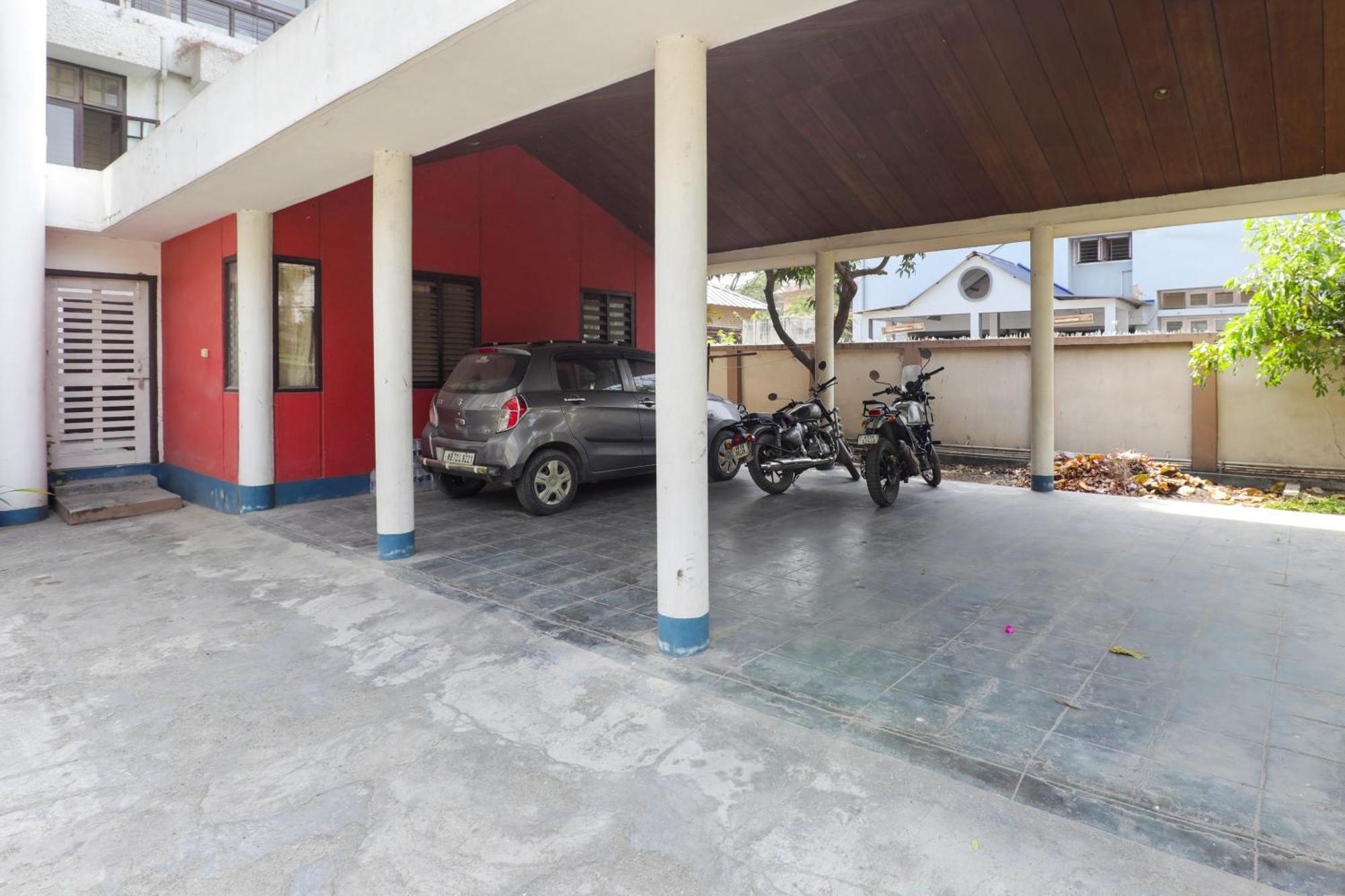 Exotic Villa Homestay Guwahati Bagian luar foto
