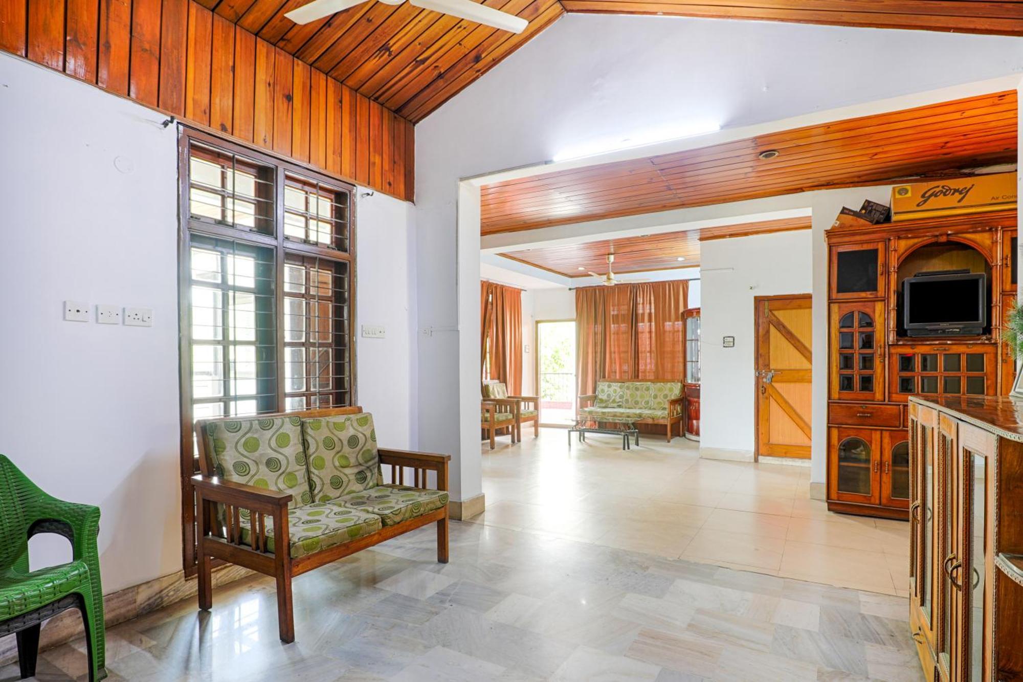 Exotic Villa Homestay Guwahati Bagian luar foto