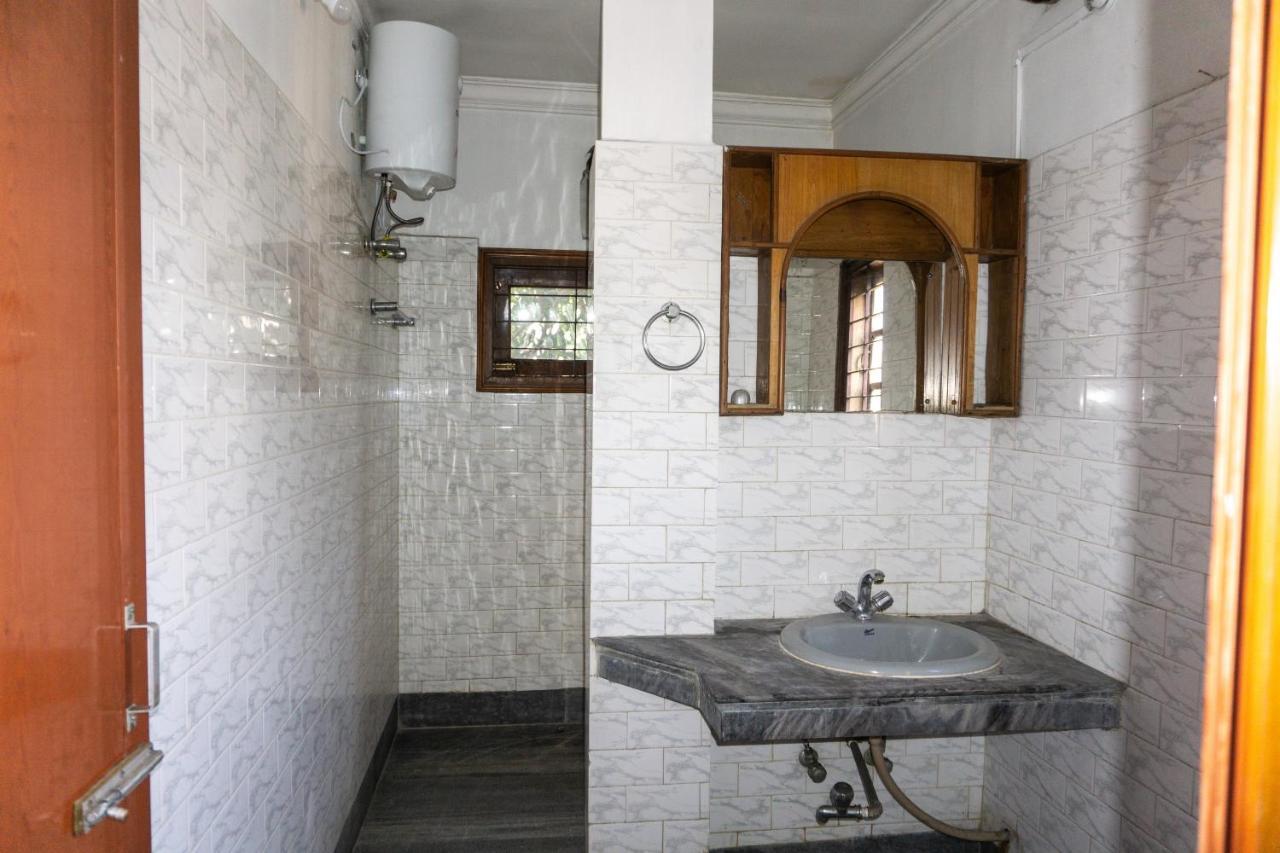 Exotic Villa Homestay Guwahati Bagian luar foto
